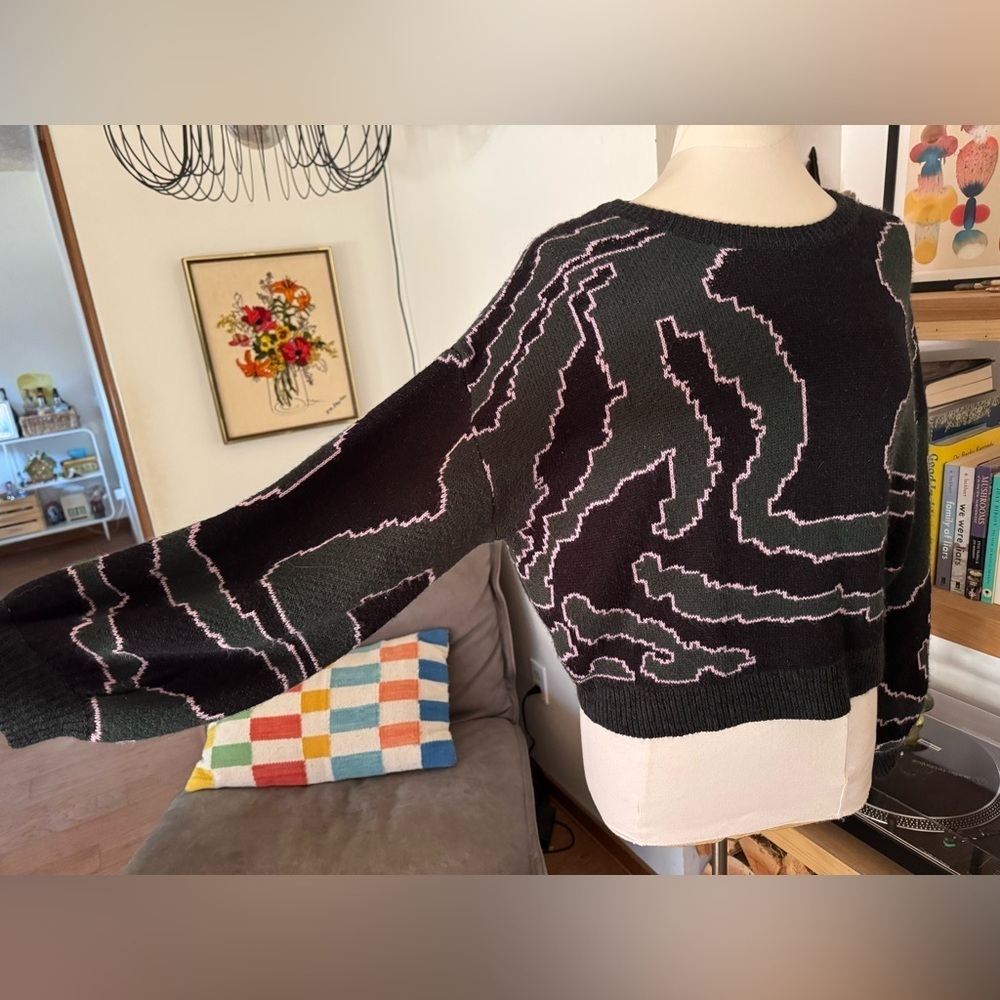 Fashion Nova Hear me Roar sweater size L sold out online - Picture 3 of 9